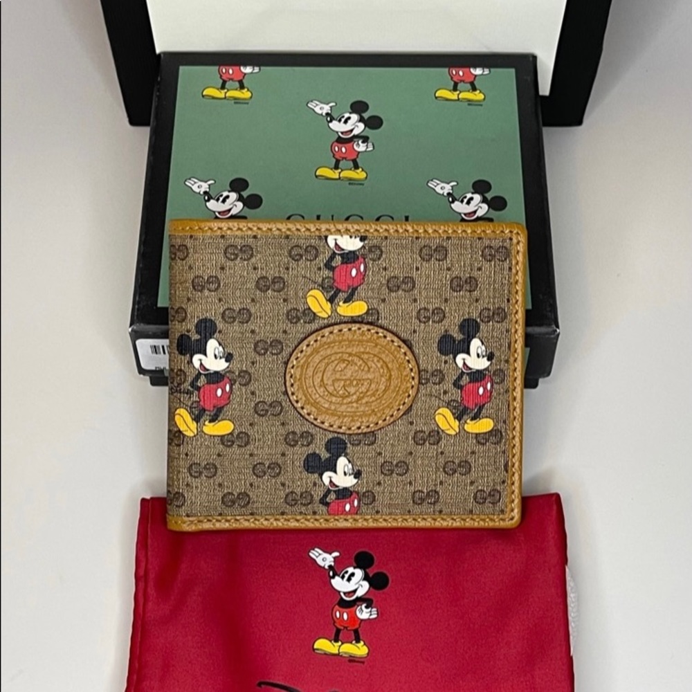 Authentic Brand NEW in original Gucci x Disney Box dust bag and Tags - Picture 5 of 11